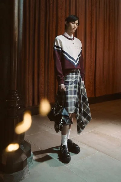 Look 14